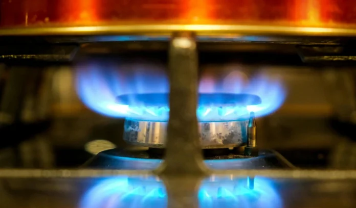 Oorlog in Iran drijft gasprijzen op door lage voorraad Oorlog in Iran drijft gasprijzen op door lage voorraad